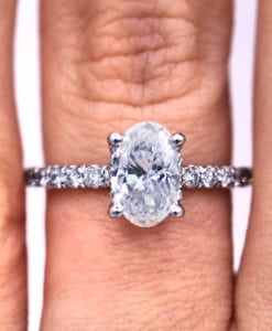 1.04 ct Oval diamond engagement ring