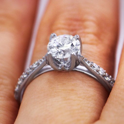 Stylish 0.87 Carat Round Diamond Engagement Ring